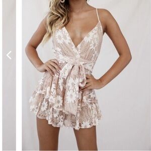 Selfie Leslie Maddox Fit & Flare Cami Strap Romper Nude Flower